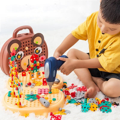Bären Spielzeugkiste mit Bauteilen und Werkzeug – Kreatives Spielzeug für kleine Handwerker ab 3 Jahren, 30 x 20 x 15 cm 1