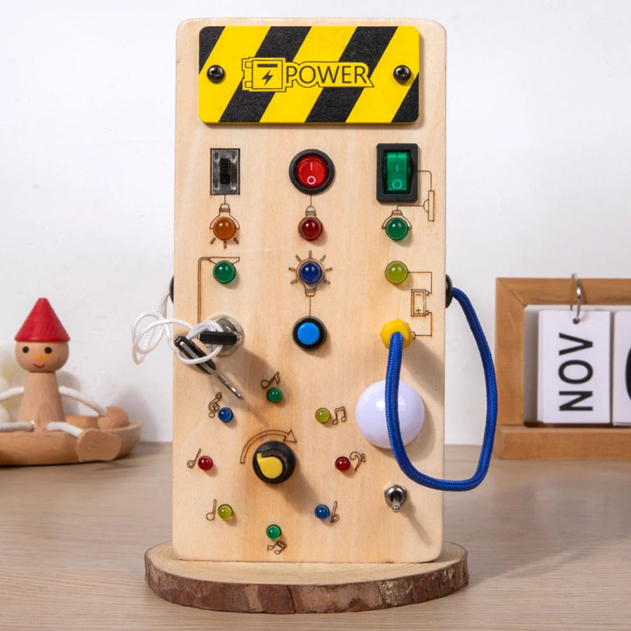 Montessori Beschäftigt Board aus Holz mit LED Licht – Sensorisches Spielzeug für Kinder von 2-4 Jahren 4